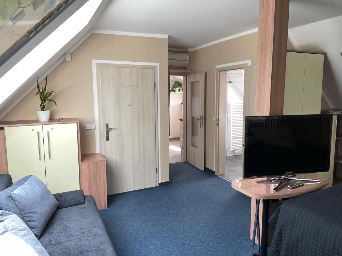 Ferienwohnung Geyer 그래펜하이니헨 외부 사진